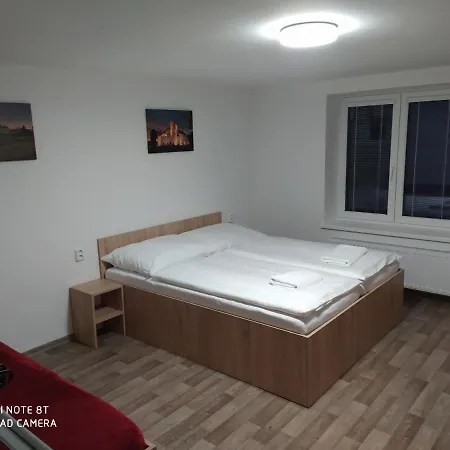 U Davida Hlohovec