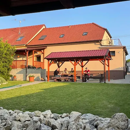 U Davida Apartment Hlohovec